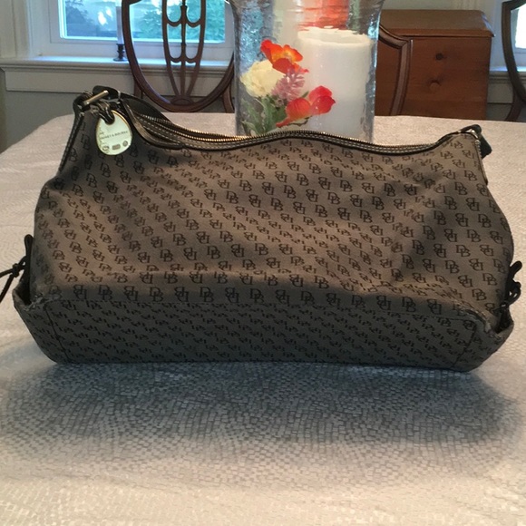 Dooney and Bourke pocketbook - Picture 3 of 6